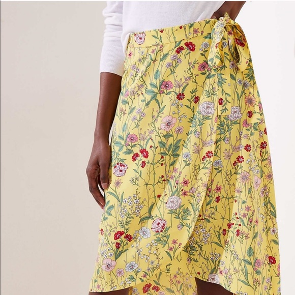 0201 Loft YELLOW FLORAL WRAP SKIRT Sz 0 - Picture 3 of 8